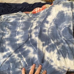 Old navy cropped tee!